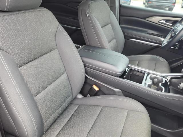 2024 Chevrolet Traverse FWD LS