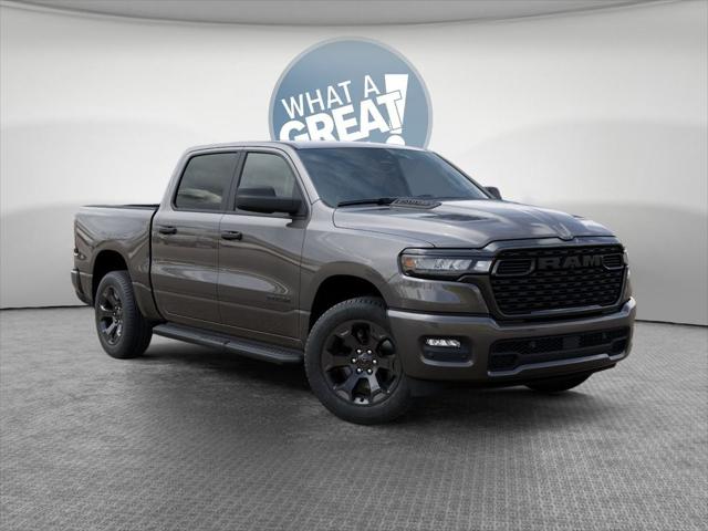 2026 RAM Ram 1500 RAM 1500 EXPRESS CREW CAB 4X4 57 BOX