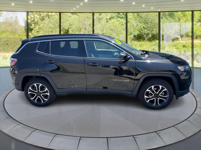 2022 Jeep Compass Limited 4x4 2022 Jeep Compass Limited 4x4