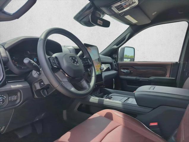 2026 RAM Ram 3500 RAM 3500 LIMITED CREW CAB 4X4 8 BOX