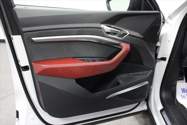2024 Audi e-tron Prestige quattro