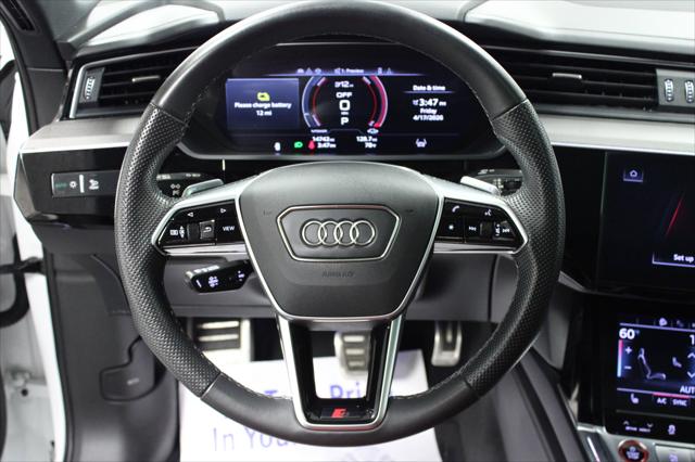 2024 Audi e-tron Prestige quattro