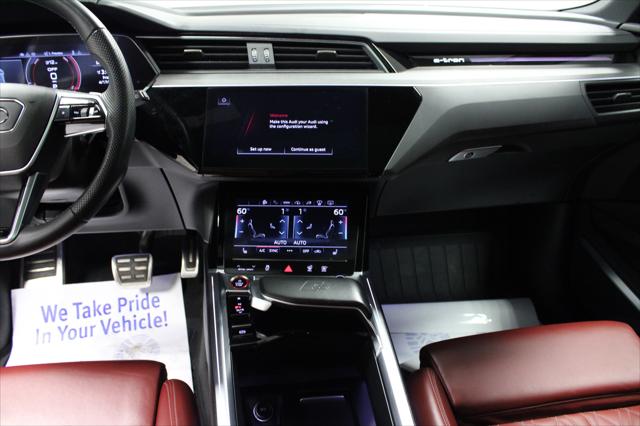 2024 Audi e-tron Prestige quattro