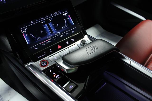 2024 Audi e-tron Prestige quattro