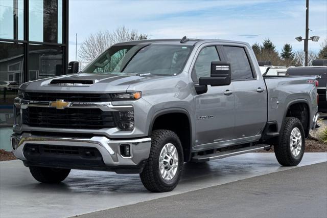 2025 Chevrolet Silverado 2500HD 4WD Crew Cab Standard Bed LT