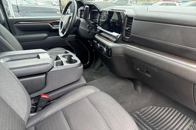2025 Chevrolet Silverado 2500HD 4WD Crew Cab Standard Bed LT