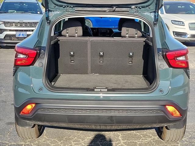 2025 Chevrolet Trax FWD LS
