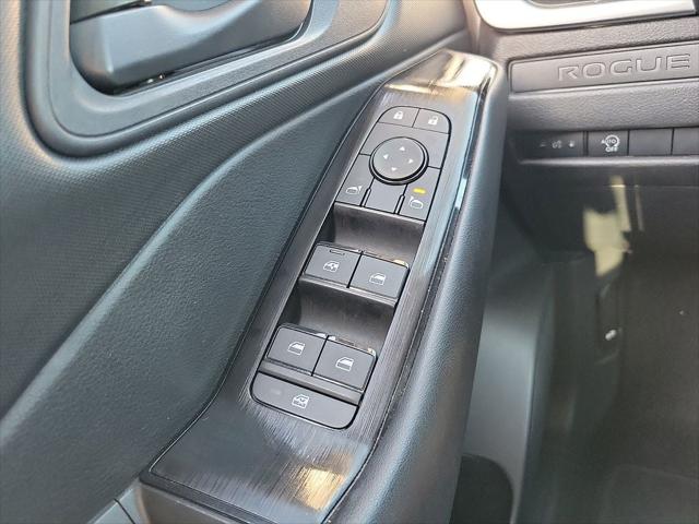 2025 Nissan Rogue S Intelligent AWD