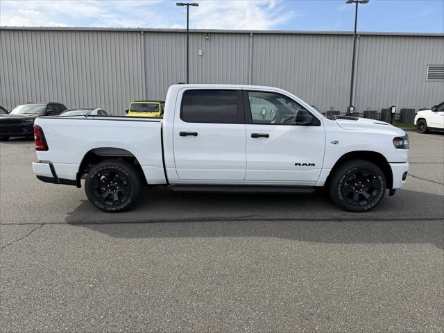 2026 RAM Ram 1500 RAM 1500 EXPRESS CREW CAB 4X4 57 BOX