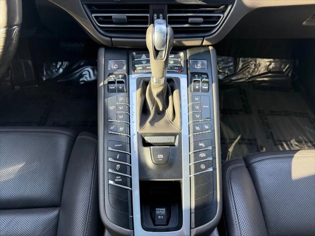 2021 Porsche Macan Turbo