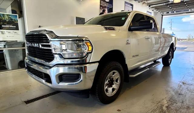 2020 Ram 3500 Big Horn Crew Cab 4x4 8' Box
