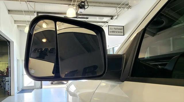 2020 Ram 3500 Big Horn Crew Cab 4x4 8' Box