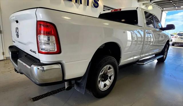 2020 Ram 3500 Big Horn Crew Cab 4x4 8' Box