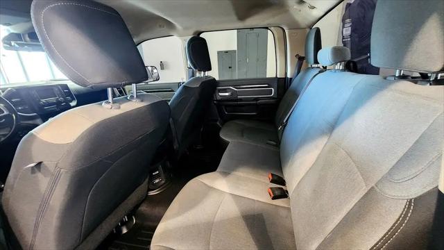 2020 Ram 3500 Big Horn Crew Cab 4x4 8' Box