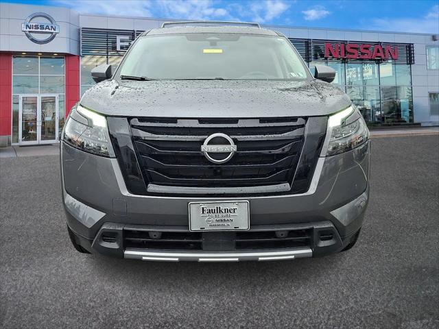 2025 Nissan Pathfinder SL 4WD