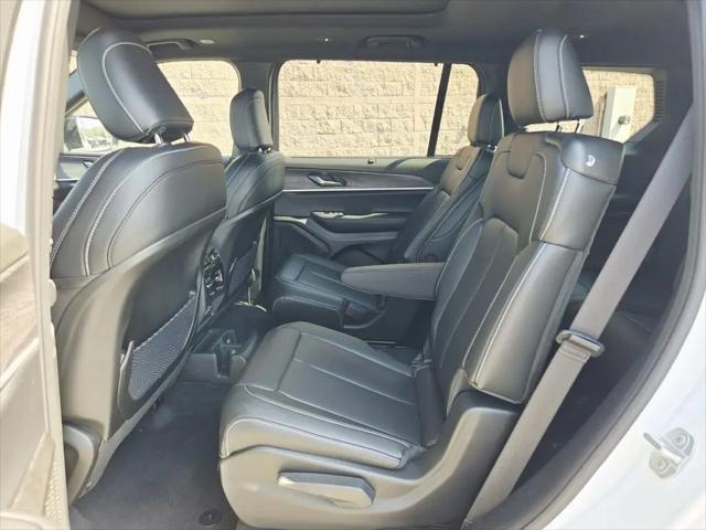 2025 Jeep Grand Cherokee L Limited 4x4
