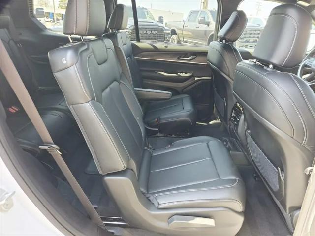 2025 Jeep Grand Cherokee L Limited 4x4