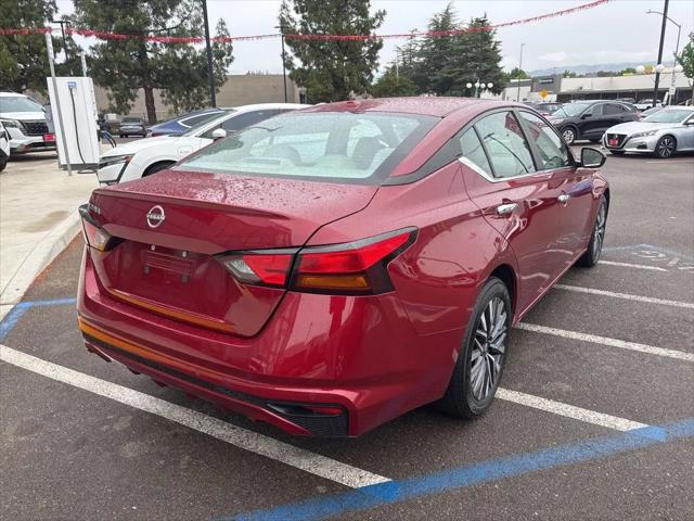 2025 Nissan Altima SV FWD