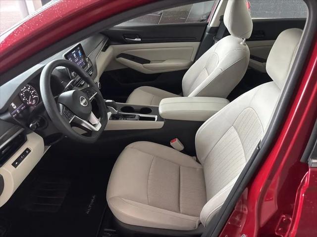 2025 Nissan Altima SV FWD