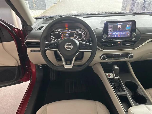 2025 Nissan Altima SV FWD