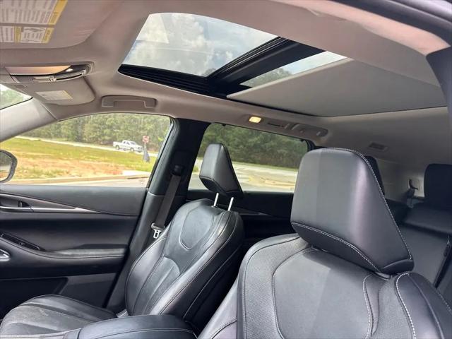 2023 INFINITI QX60 LUXE
