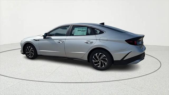 2026 Hyundai Sonata Hybrid Blue