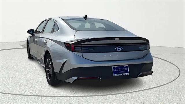 2026 Hyundai Sonata Hybrid Blue