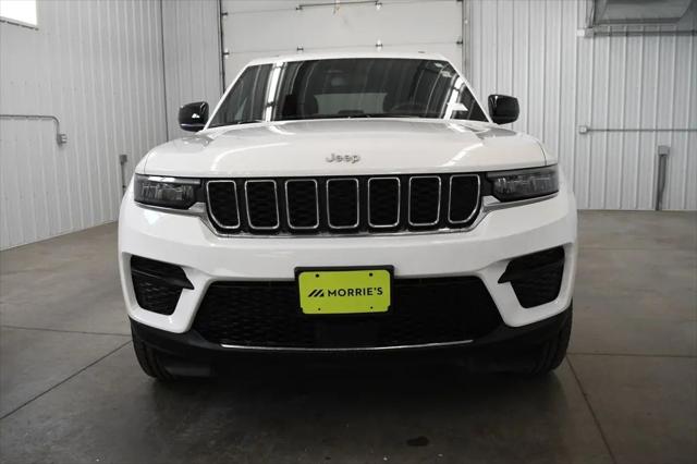 2024 Jeep Grand Cherokee Laredo 4x4