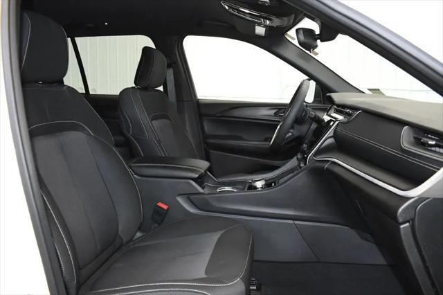 2024 Jeep Grand Cherokee Laredo 4x4