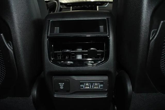 2024 Jeep Grand Cherokee Laredo 4x4
