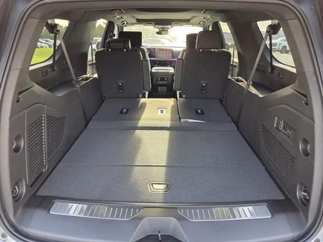 2026 Chevrolet Suburban Premier, 4WD