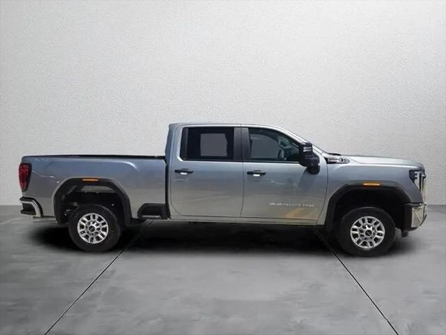 2026 GMC Sierra 2500HD Crew Cab, Standard Bed, Pro, 4WD