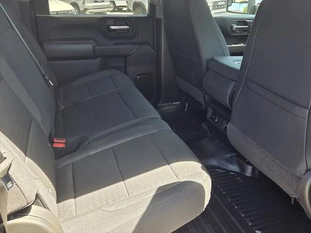 2026 GMC Sierra 2500HD Crew Cab, Standard Bed, Pro, 4WD