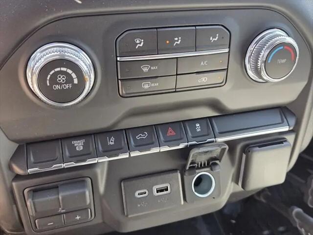 2026 GMC Sierra 2500HD Crew Cab, Standard Bed, Pro, 4WD