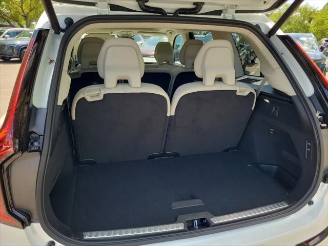 2026 Volvo XC90 Ultra Dark Theme, B6 AWD Gas (mild hybrid), Gasoline, 7 Seats