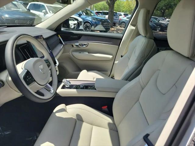 2026 Volvo XC90 Ultra Dark Theme, B6 AWD Gas (mild hybrid), Gasoline, 7 Seats