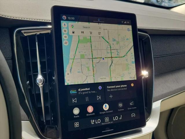 2026 Volvo XC90 Ultra Dark Theme, B6 AWD Gas (mild hybrid), Gasoline, 7 Seats