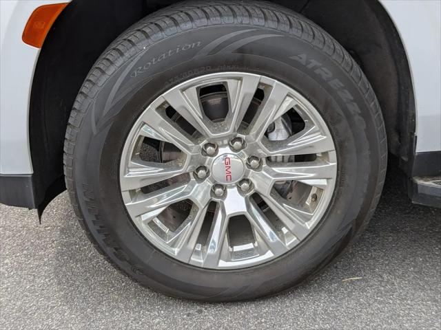 2023 GMC Yukon 4WD Denali
