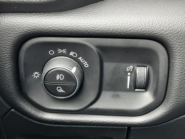 2026 Ram 1500 Big Horn Crew Cab 4x4 5'7" Box