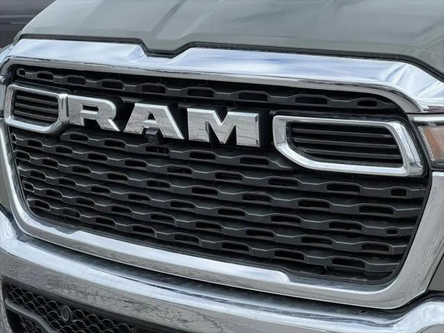 2026 Ram 1500 Big Horn Crew Cab 4x4 5'7" Box