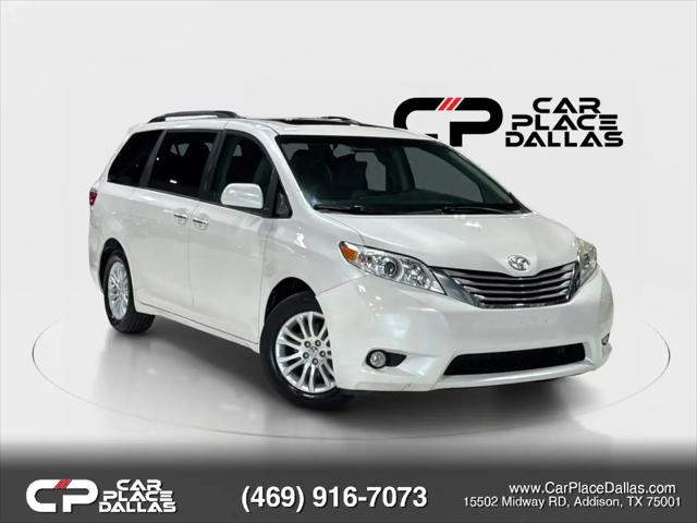 2017 Toyota Sienna XLE 8 Passenger for sale in Addison, TX