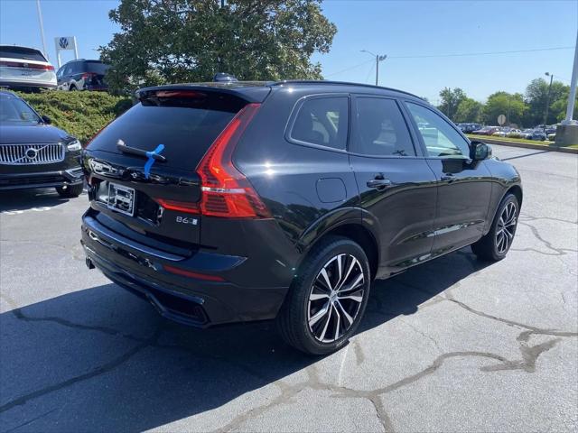2023 Volvo XC60 B6 Ultimate Dark Theme