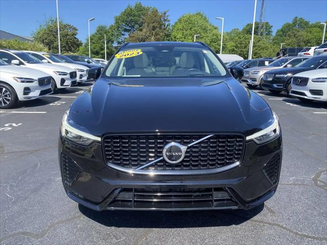 2023 Volvo XC60 B6 Ultimate Dark Theme