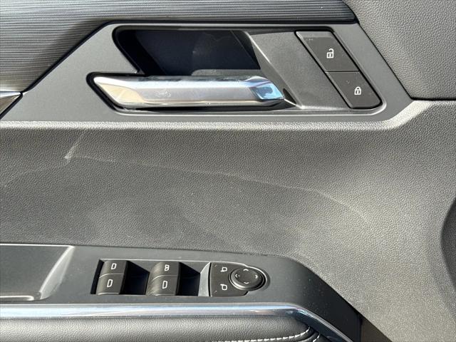 2026 GMC Acadia Elevation FWD