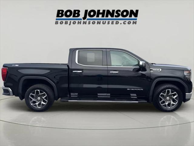 2023 GMC Sierra 1500 4WD Crew Cab Short Box SLT