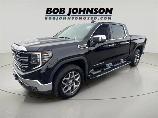 2023 GMC Sierra 1500 4WD Crew Cab Short Box SLT