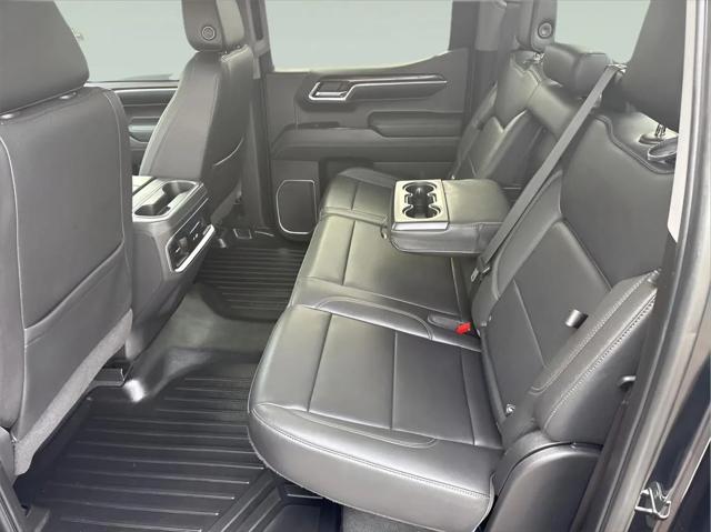 2023 GMC Sierra 1500 4WD Crew Cab Short Box SLT