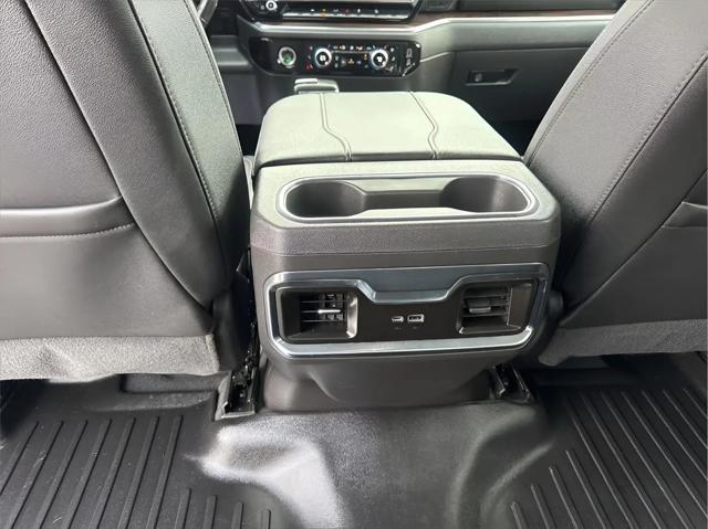 2023 GMC Sierra 1500 4WD Crew Cab Short Box SLT