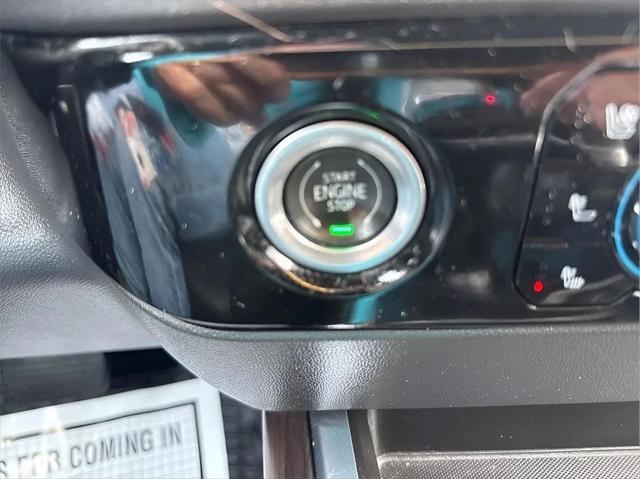 2023 GMC Sierra 1500 4WD Crew Cab Short Box SLT