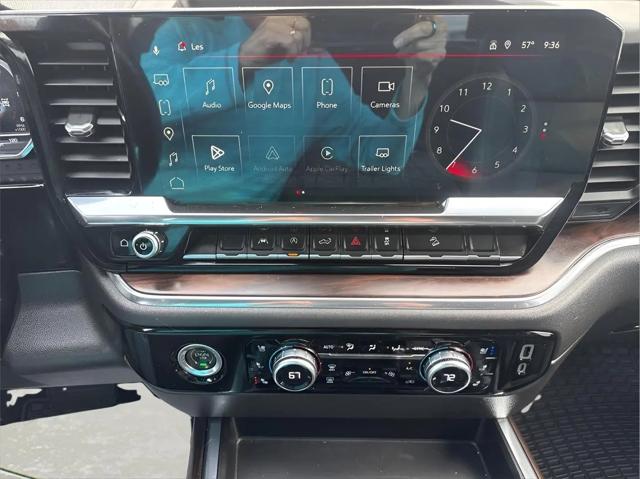 2023 GMC Sierra 1500 4WD Crew Cab Short Box SLT
